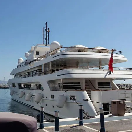 2 Luxurious In The Heart Of Puerto Banus * מארבלה