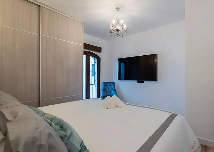 2 Luxurious In The Heart Of Puerto Banus Apartmán